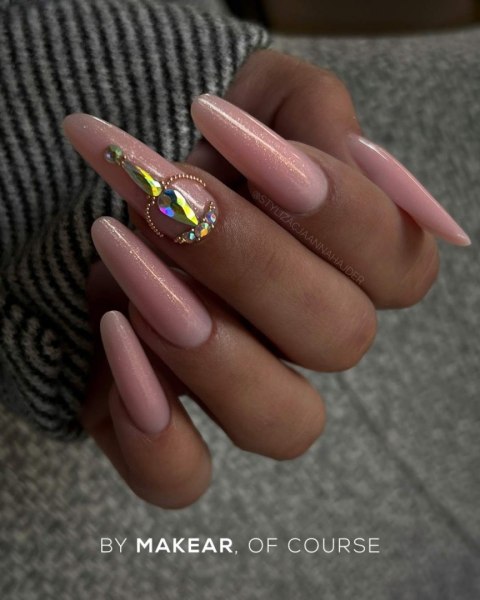 640 Lakier hybrydowy MAKEAR 8 ml